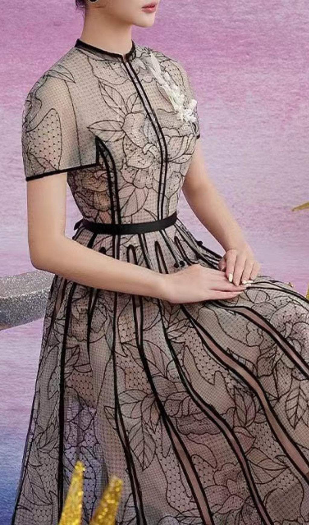 EMBROIDERY LACE MIDI DRESS