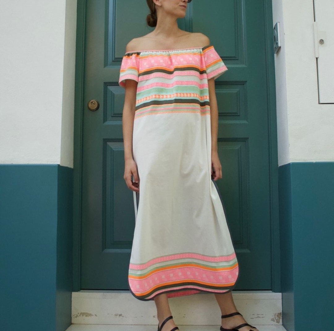 Off-shoulder Contrast Striped Maxi Skirt