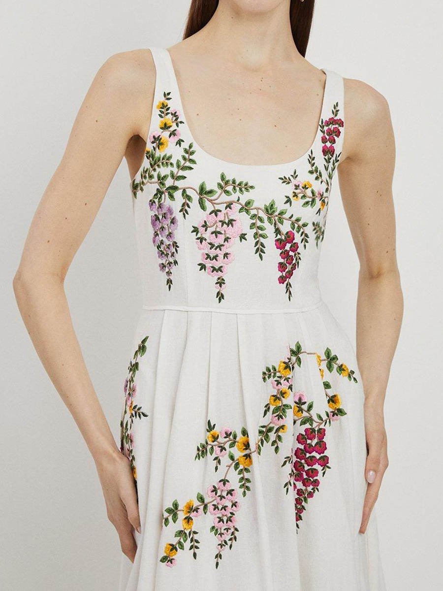 Floral Embroidered Scoop Neck Prom Dress