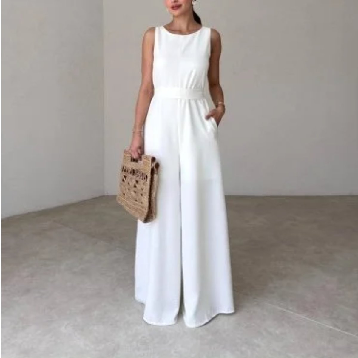 Round Neck Sleeveless Wide-leg Jumpsuit