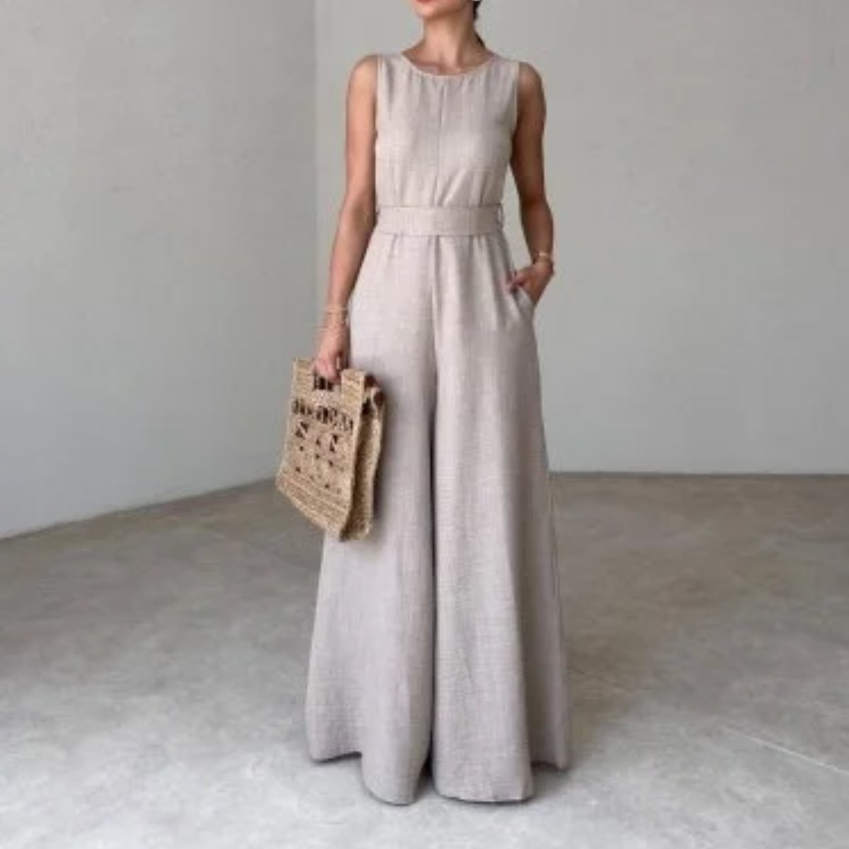 Round Neck Sleeveless Wide-leg Jumpsuit